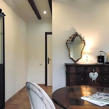 La Maison D'ange Nocleg ze śniadaniem 3*